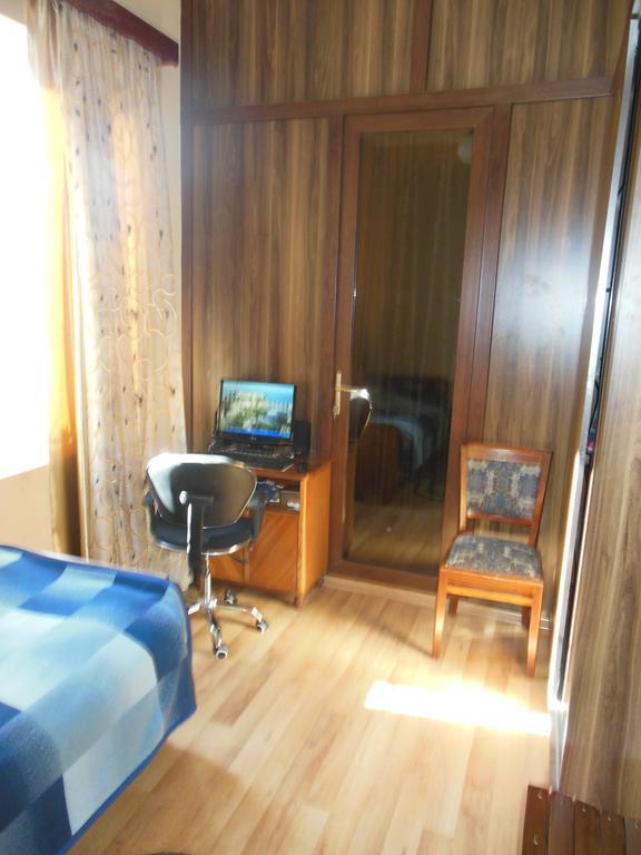 Medico And Suliko Guest House Kutaisi Exterior photo